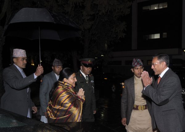 indian-ambassador-welcomig-the-president-at-celebration-on-the-occassion-of-republic-day-of-india