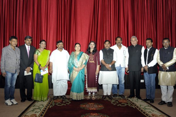 team-of-indian-journalist-at-sital-niwas