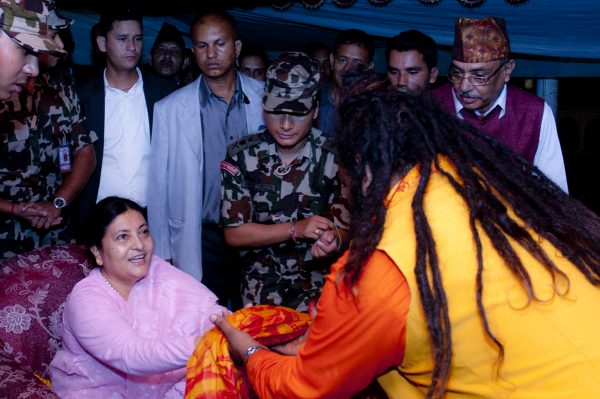 puja-at-pashupati-temple-kathmandu